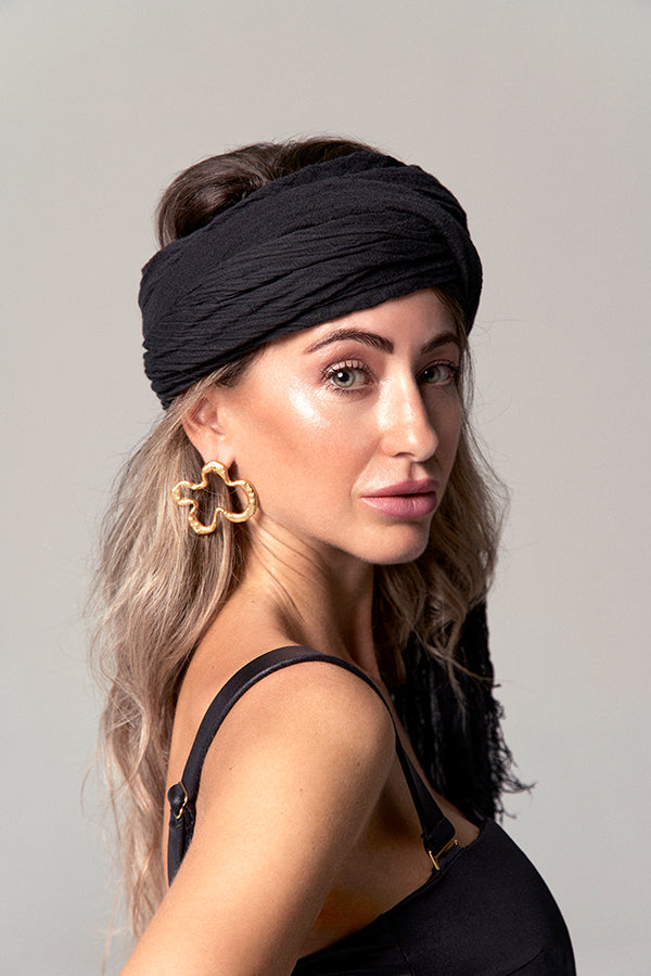 the-fame-earring-in-gold-christin-isabelle-swimwear-jewelry-exclusive-elegant-new-luxury-resortwear-beachwear